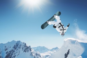 谷爱凌再创佳绩 自由式滑雪世界杯摘金