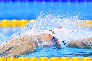 体育明星携手慈善机构 助力贫困地区青少年体育发展