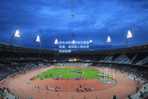 混合泳新星闪耀全国锦标赛，老将新人同台竞技创佳绩