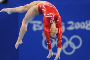 尼昂深情追忆米兰岁月，米哈如父，寄语巴洛特利信任教练方是关键