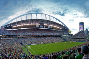 纳达尔强势回归红土赛场，法网前奏引爆球迷期待