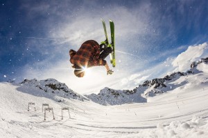 范德芬争议瞬间，进球被吹后质问裁判你在看什么，VAR回放引热议