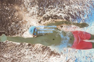 中国游泳队闪耀世锦赛，张雨霏破纪录夺金，新星崛起未来可期